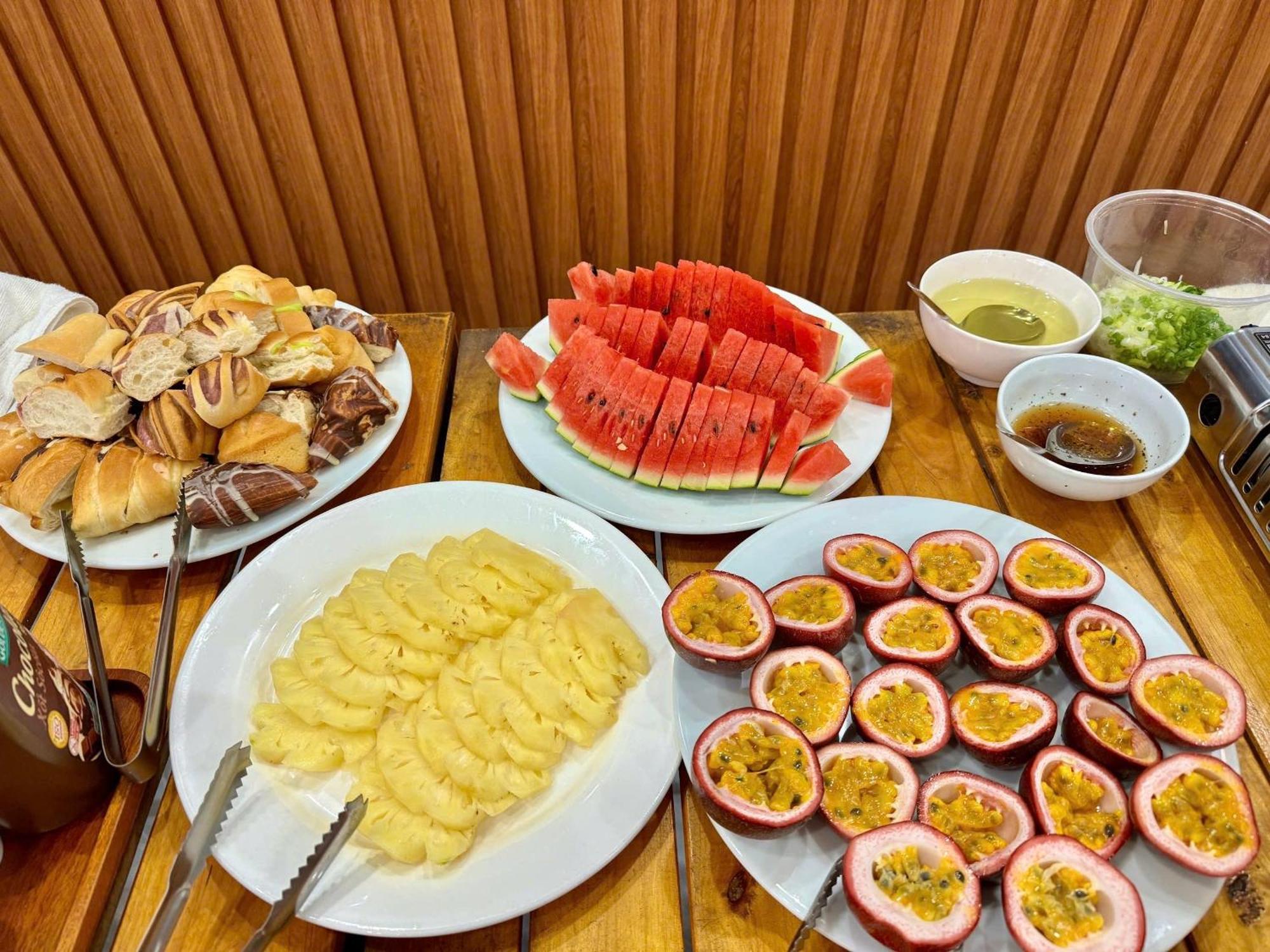 Tuan Ngoc Hotel Νιν Μπιν Εξωτερικό φωτογραφία